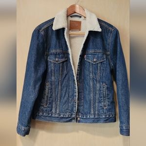 NWOT Levi's Original Sherpa Denim Trucker Jacket Sz M